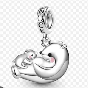 GNOCE Polar Bear Mom and Baby Charm